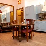 Dillo Suites